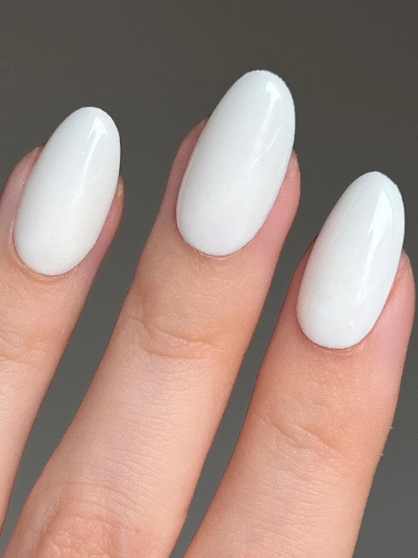 Crystal White Dipping Powder - Image 3