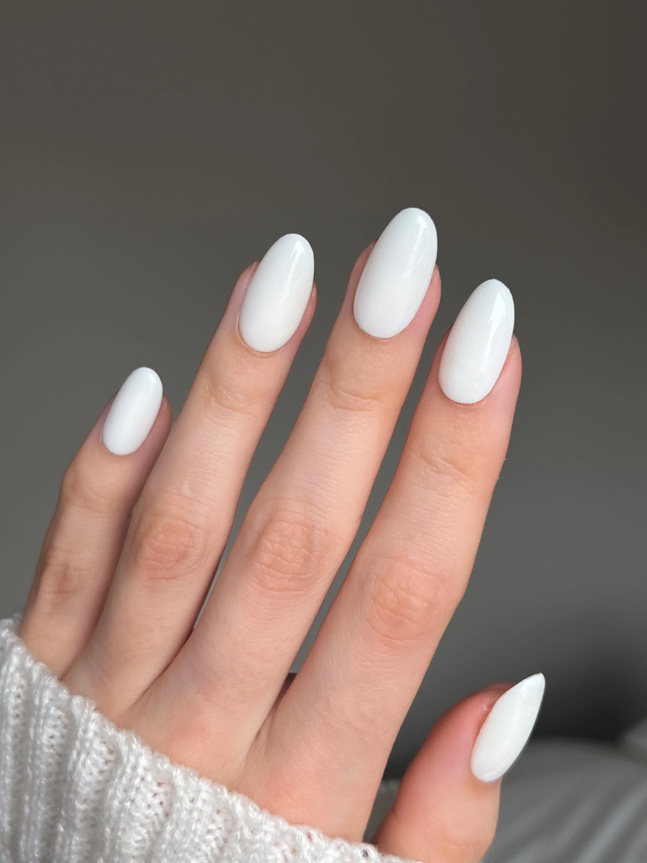 Crystal White Dipping Powder - Image 4