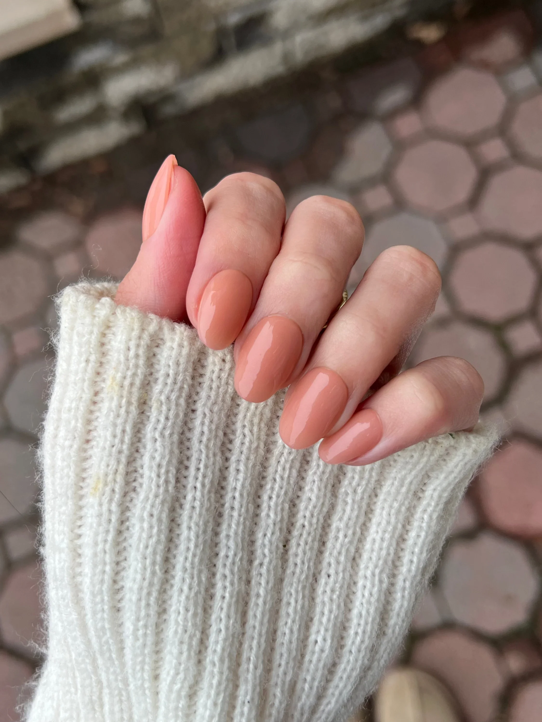 Limited Edition 8 - Peachy Nude Dipping Powder - Image 6
