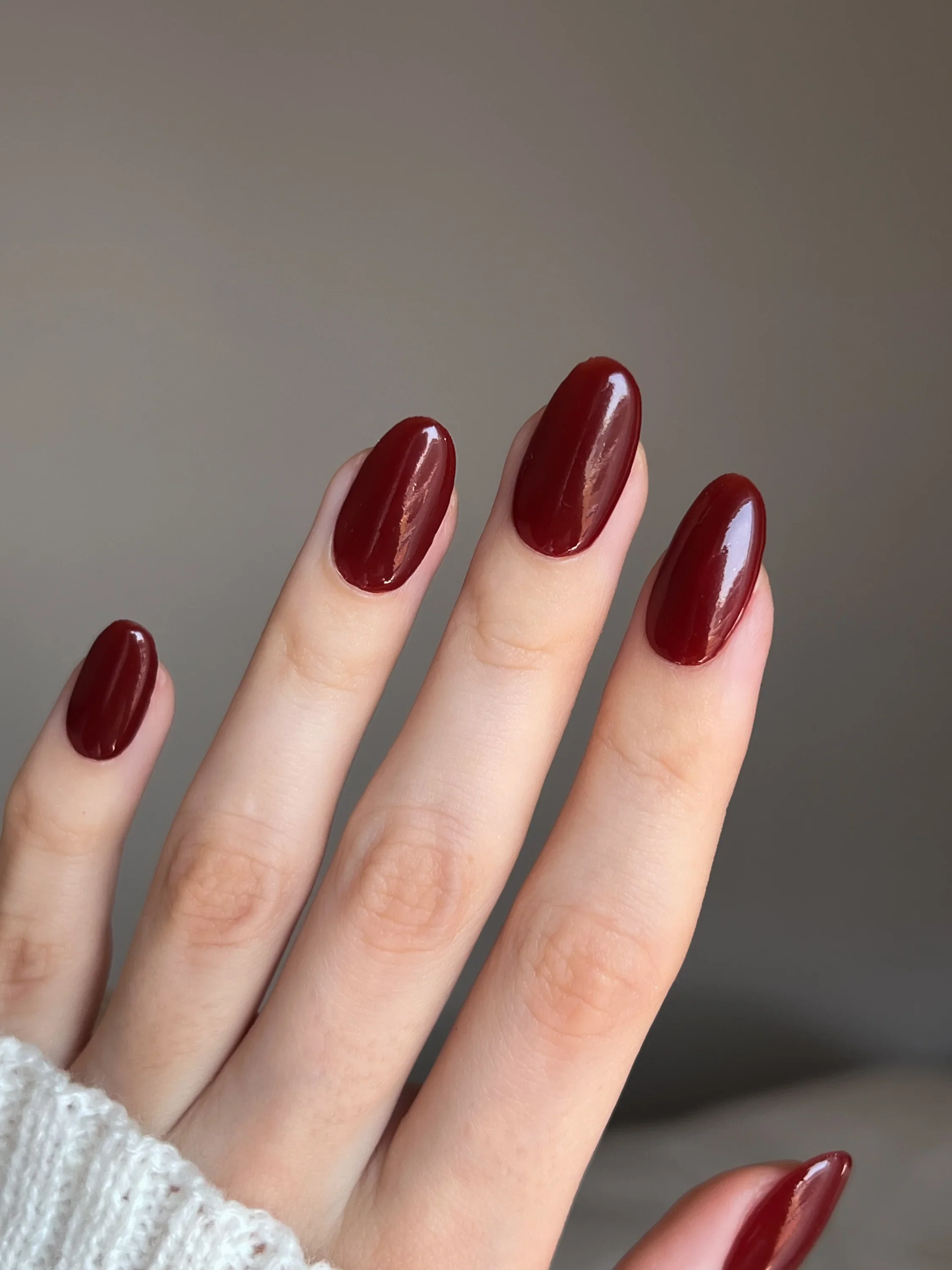 Rogue Red Dipping Powder - Image 4